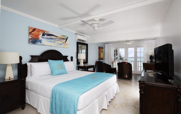 Superior Oceanfront Rooms
